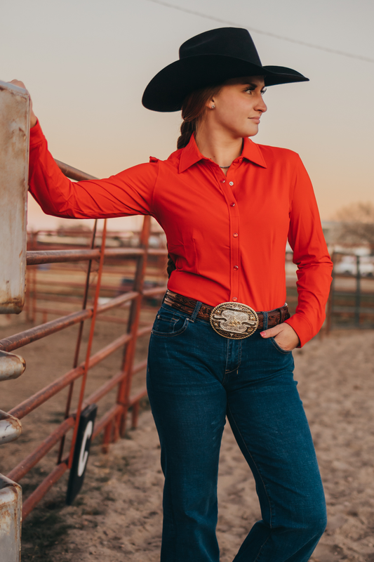 RED PERFORMANCE RODEO SHIRT