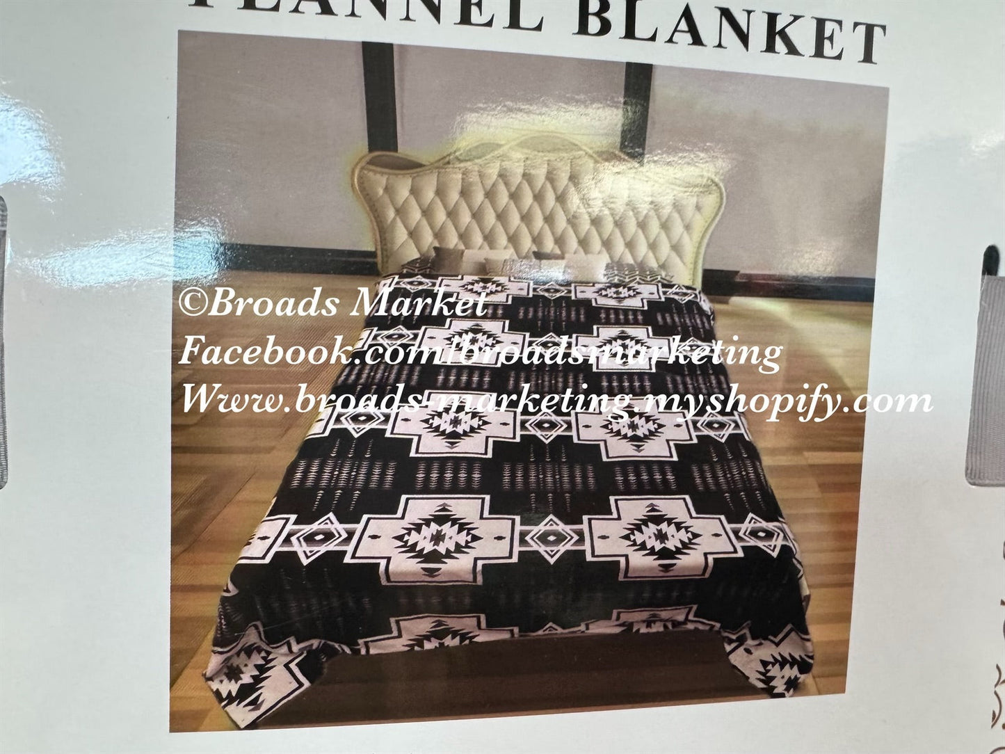 Black & White Super Plush Aztec Blanket