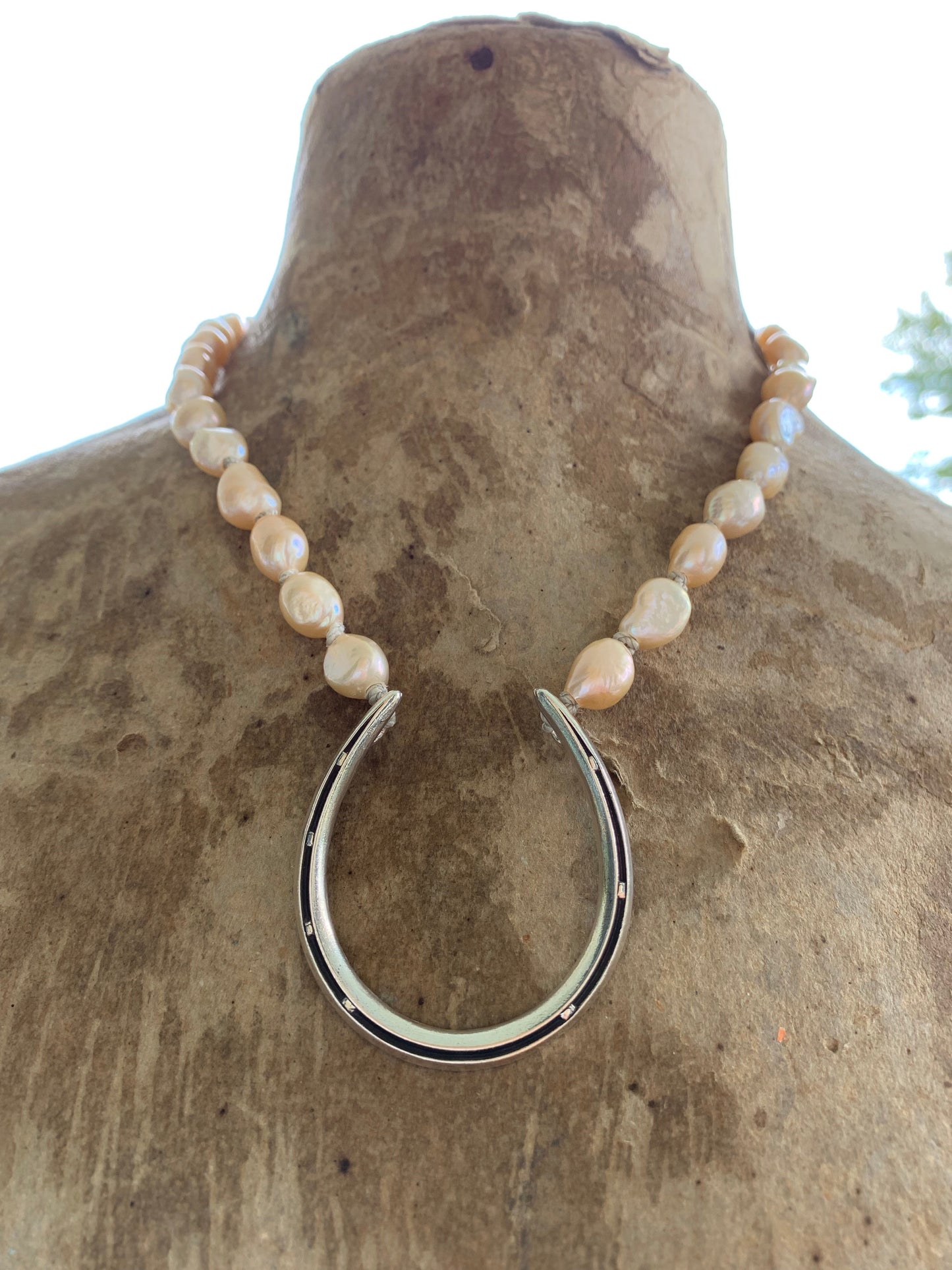 Big Luck on Big Pearls Horseshoe Necklace