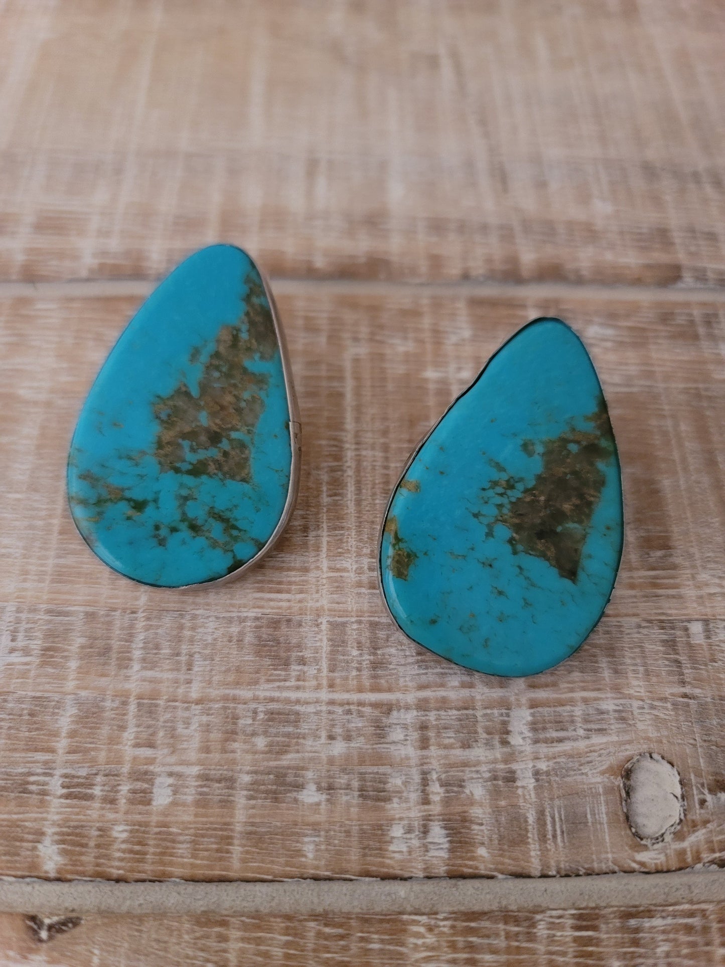 VINTAGE TEARDROP TURQUOISE EARRINGS