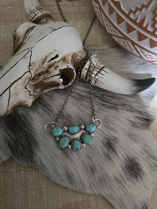 MAXINE RAMIREZ KINGMAN TURQUOISE LITTLE CLUSTER NECKLACE