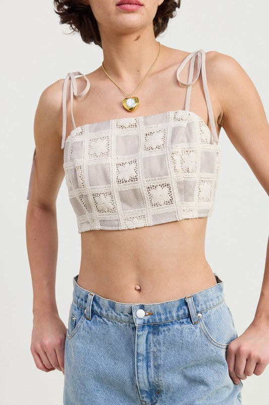 CROPPED CROCHET TOP