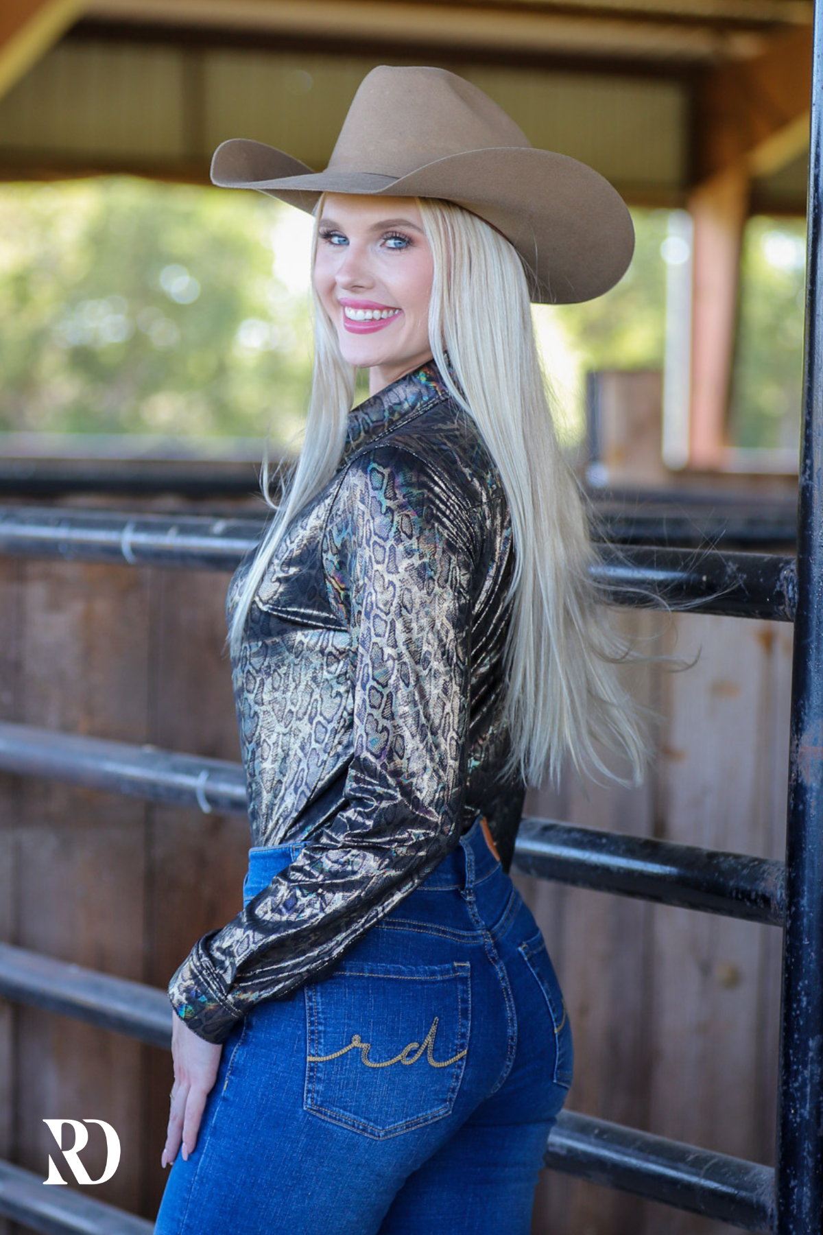 COBRA SPARKLE PERFORMANCE RODEO SHIRT