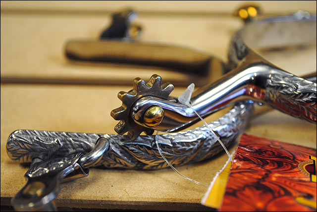 Hilason Stainless Steel Ladies Roping Spurs With 10 Points Solid Brass Rowel
