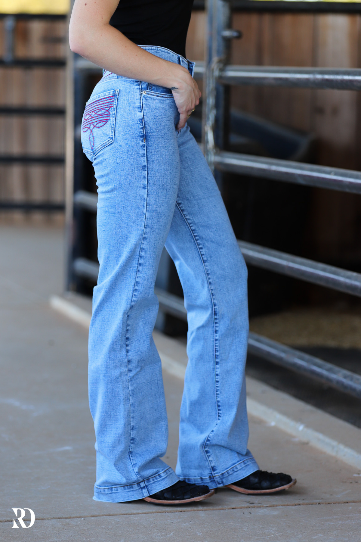 CHEYENNE TROUSERS - ACID WASH RED POCKET