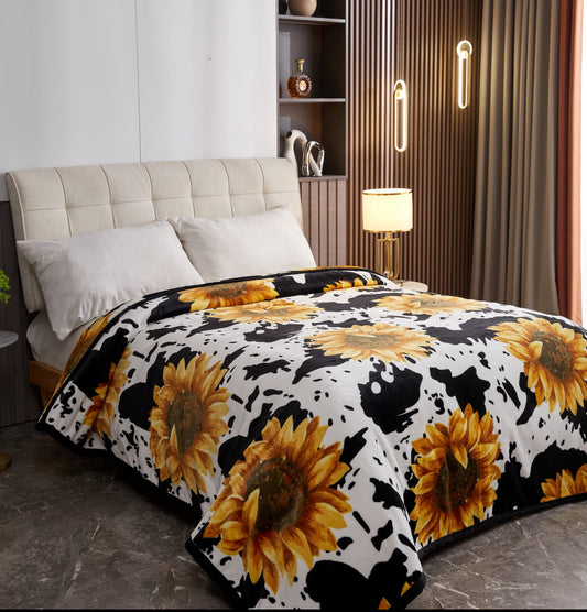 Sunflower Cow Super Plush Blanket