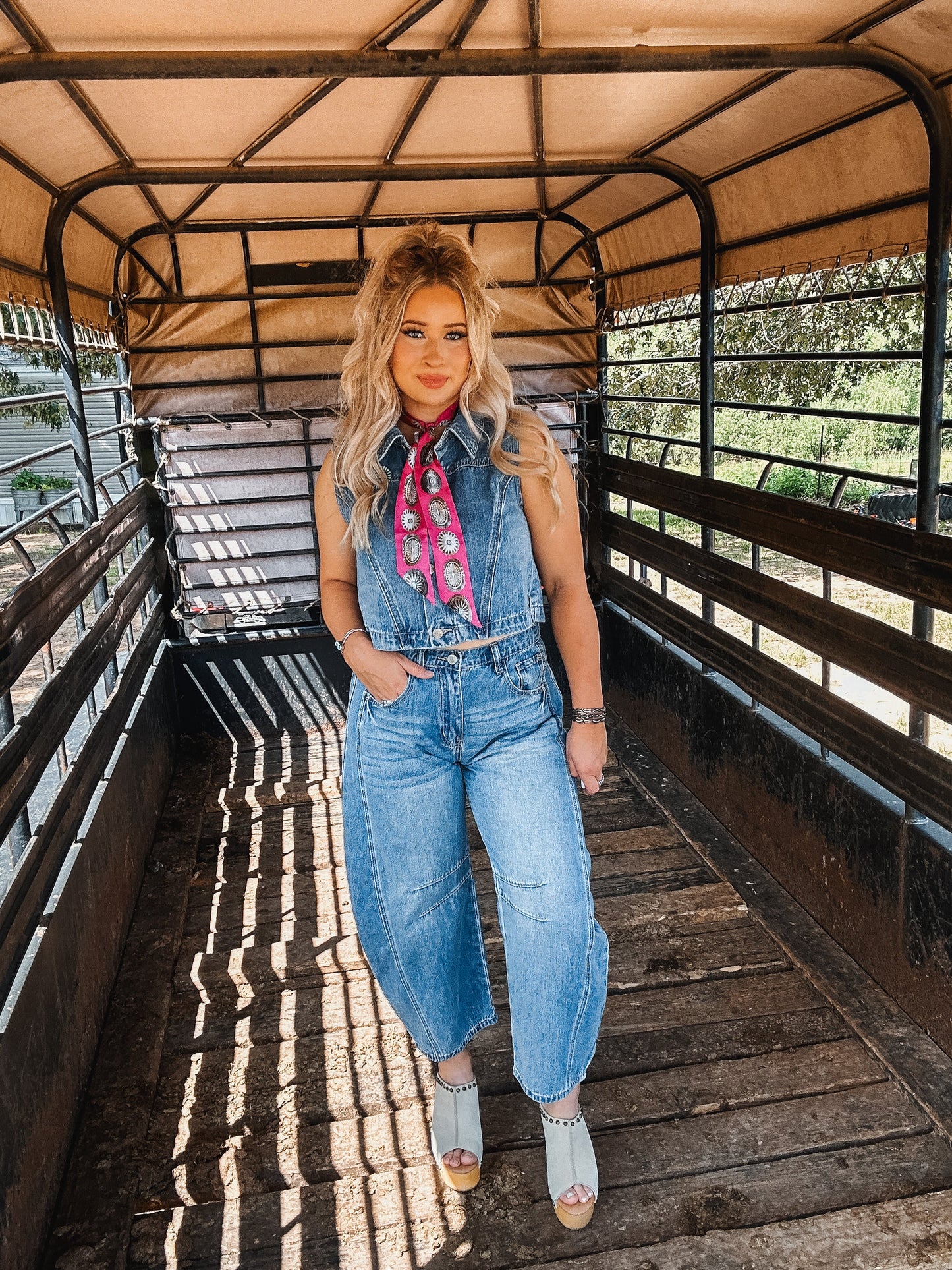The Sway Barrel Jeans