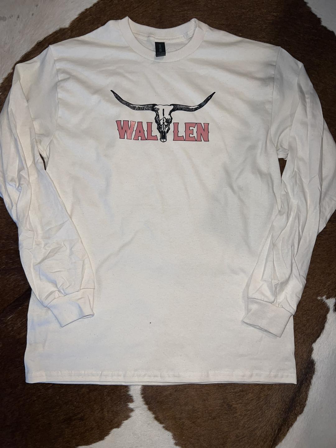 Wallen Tee