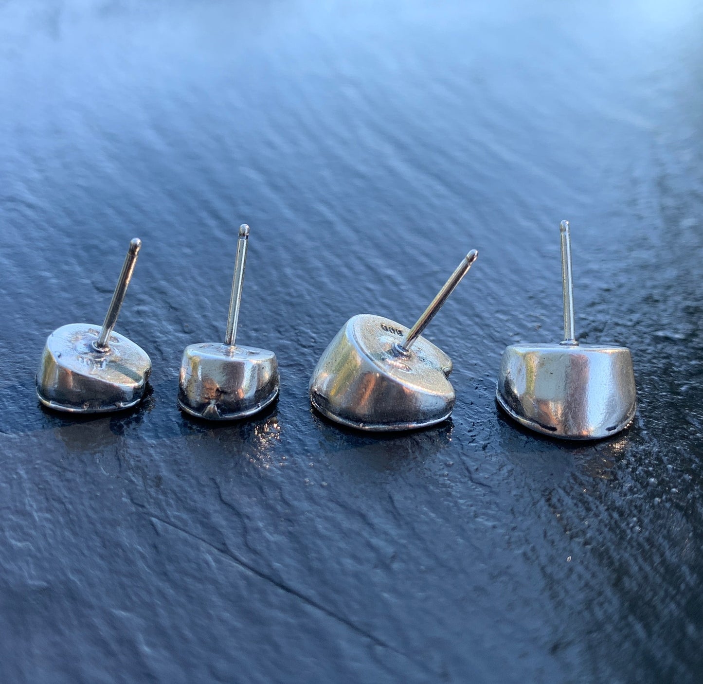 Sterling Hoofprints Post Earrings in Horse Size