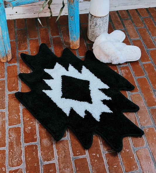 Aztec Rug black n white