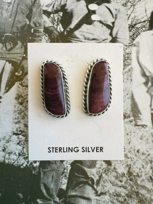 Purple Spiny Oyster Stud Earrings