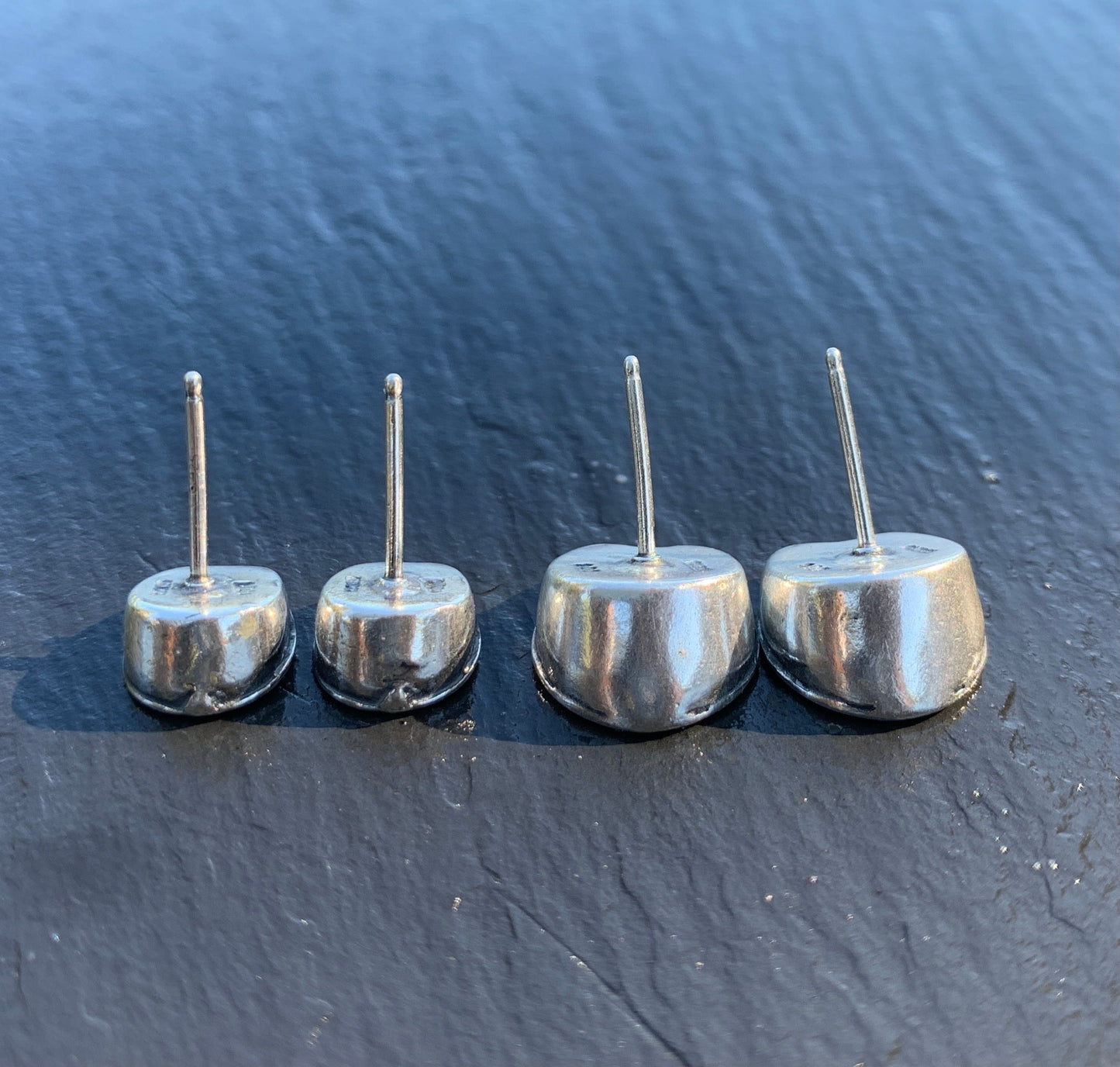 Sterling Hoofprints Post Earrings in Horse Size