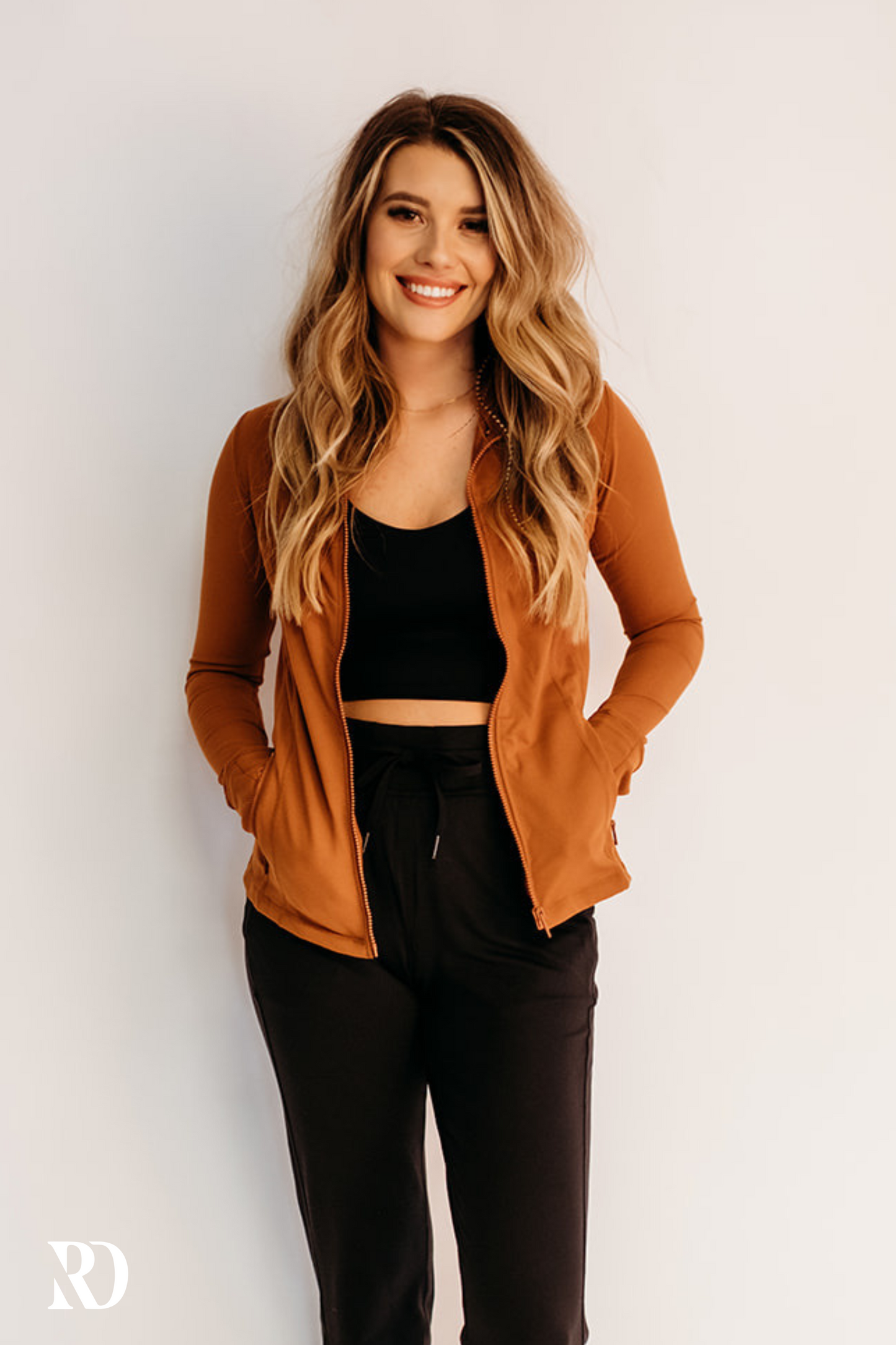 SLEEK JACKET | DESERT