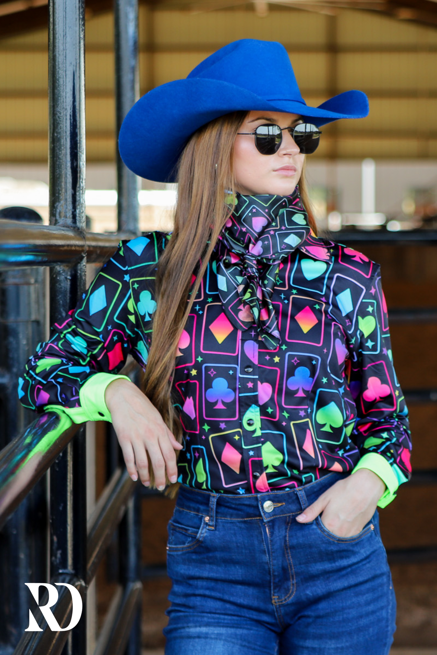 HIGH ROLLER PERFORMANCE RODEO SHIRT