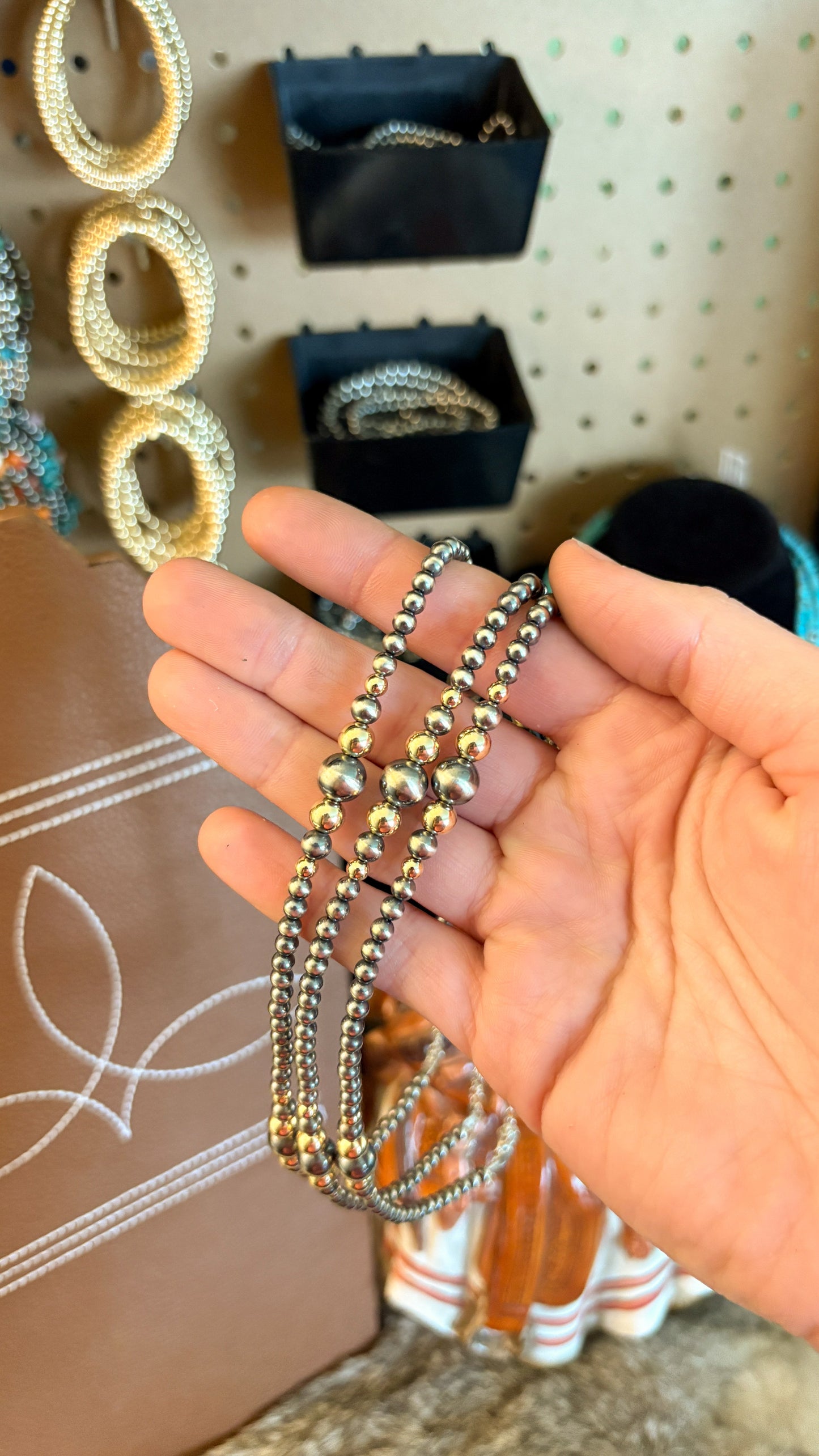 GRADUATED GOLDIE NECKLACE