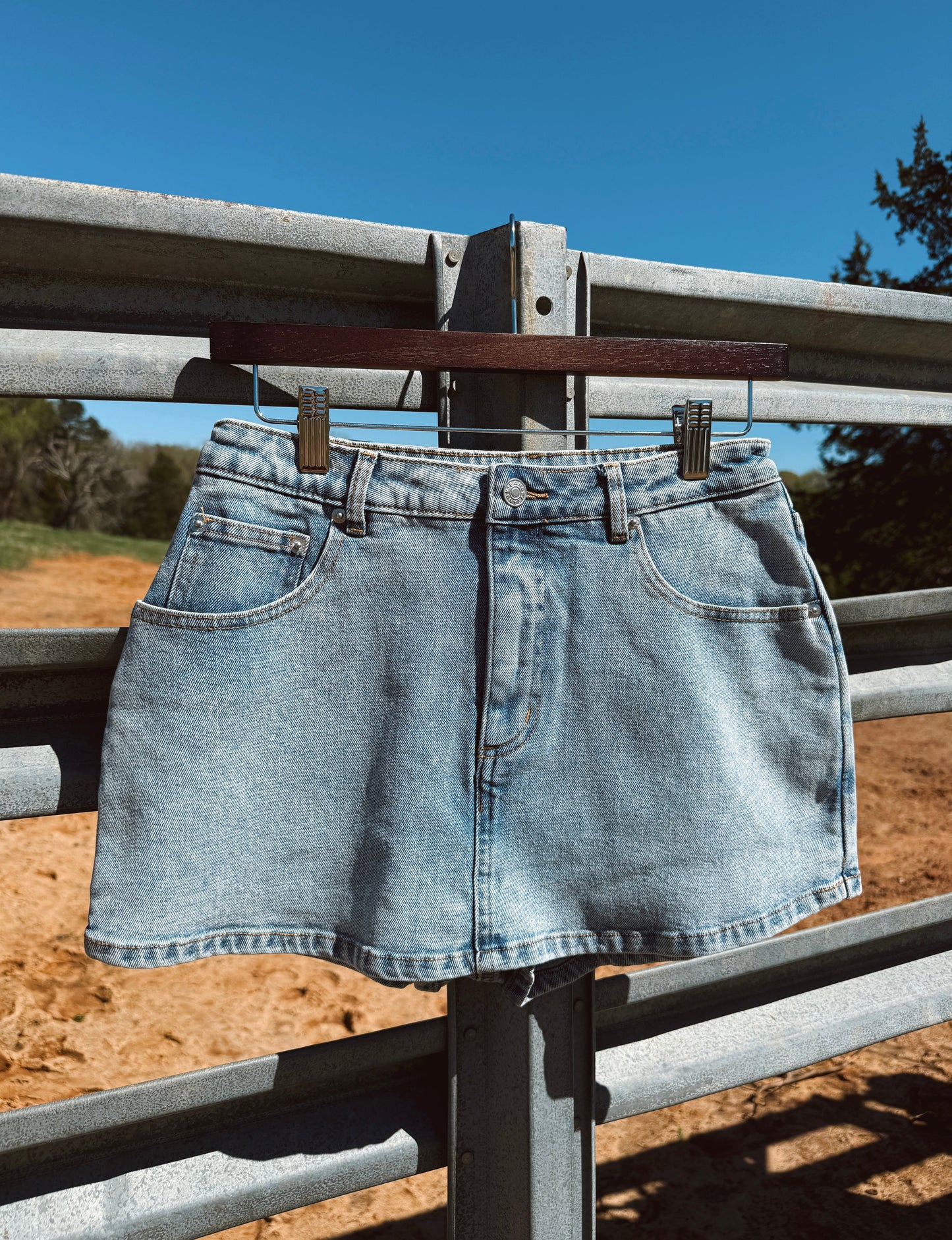 The Saint Skort