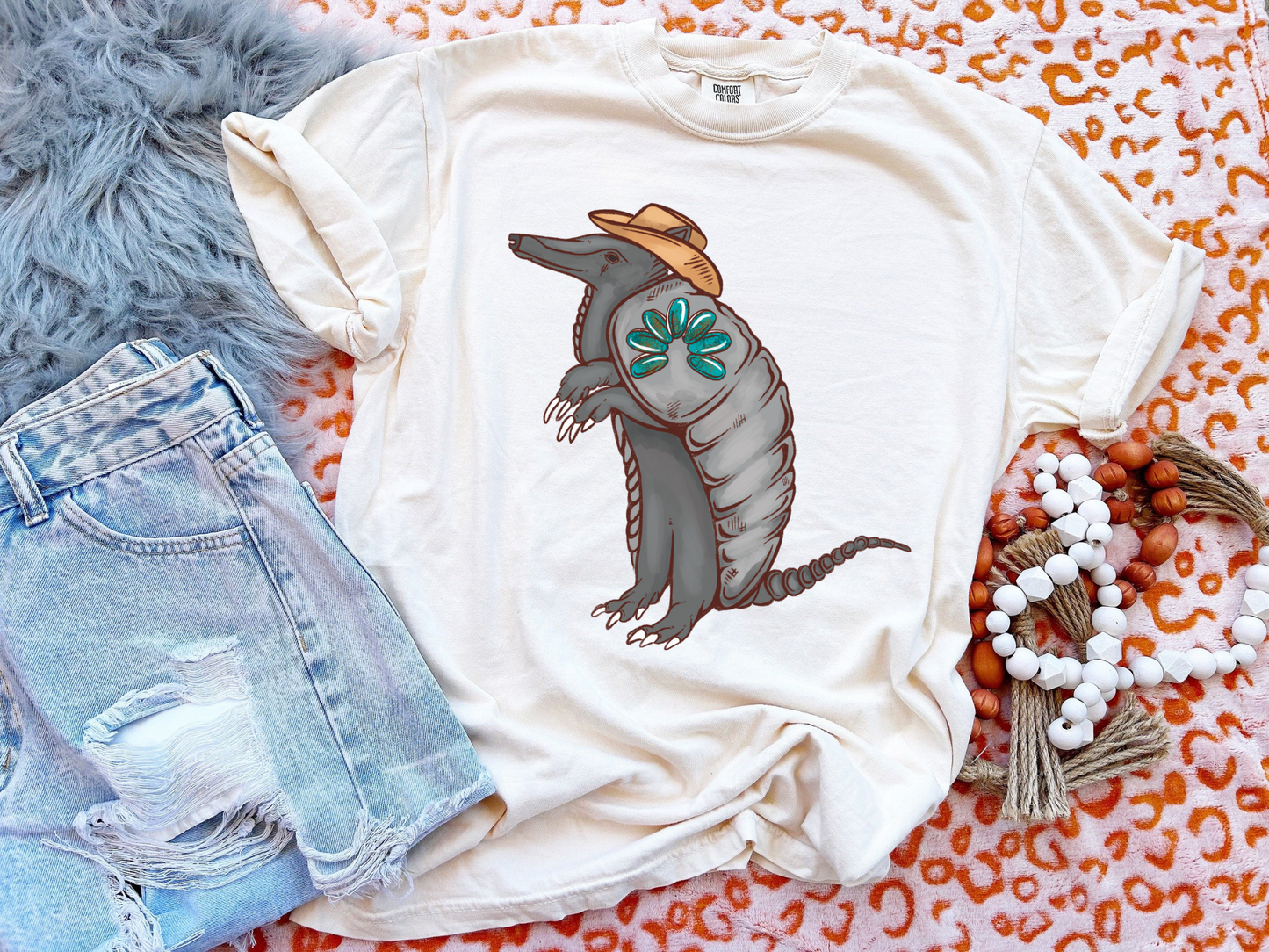 Cowboy armadillo tee