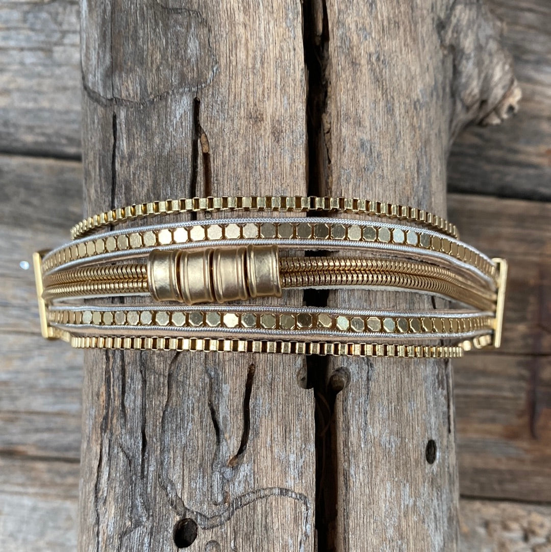 Gold Chain and Charms Fashion Bracelet XI125