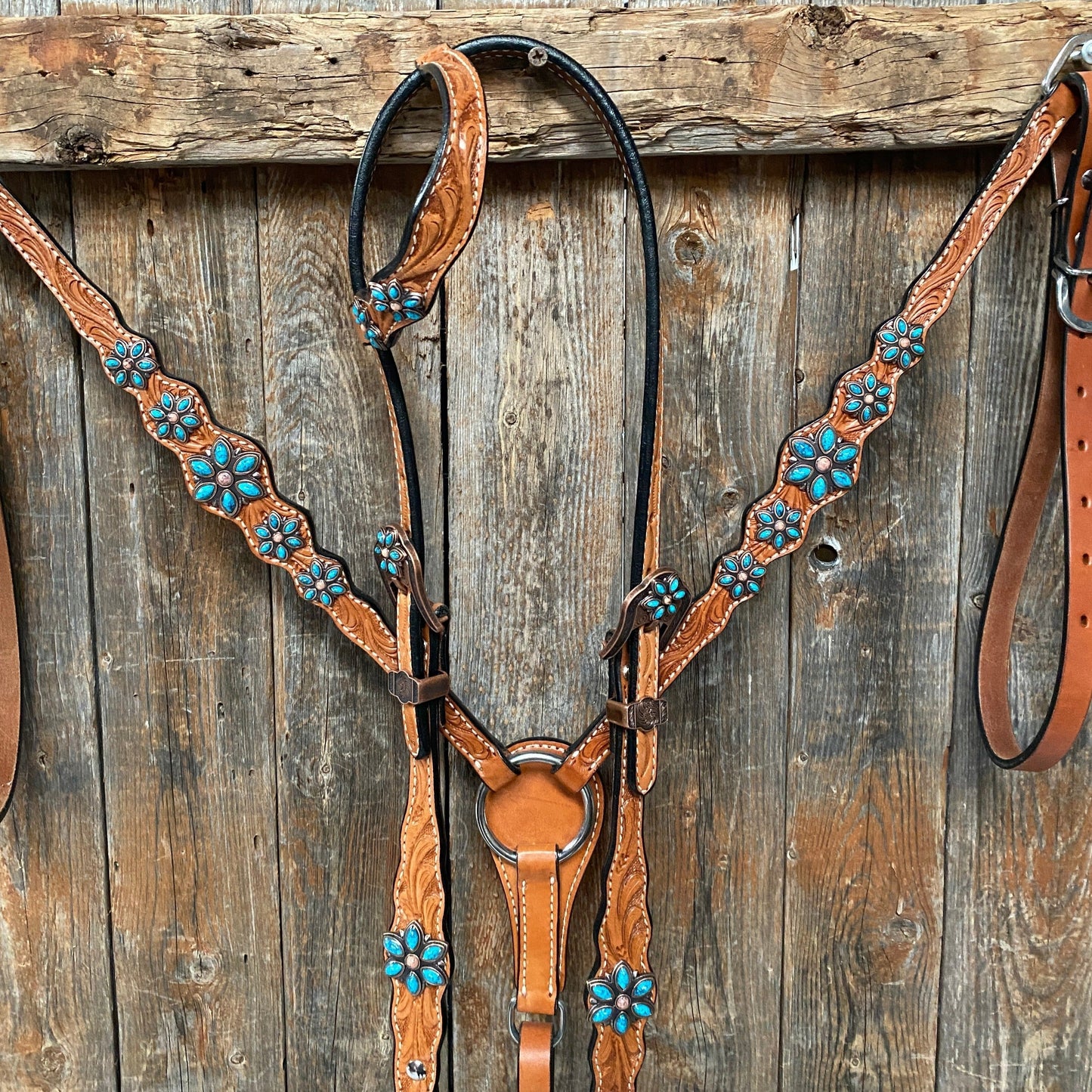 Light Floral Turquoise Browband/One Ear Tack Set with Wither Strap  #BBBC469
