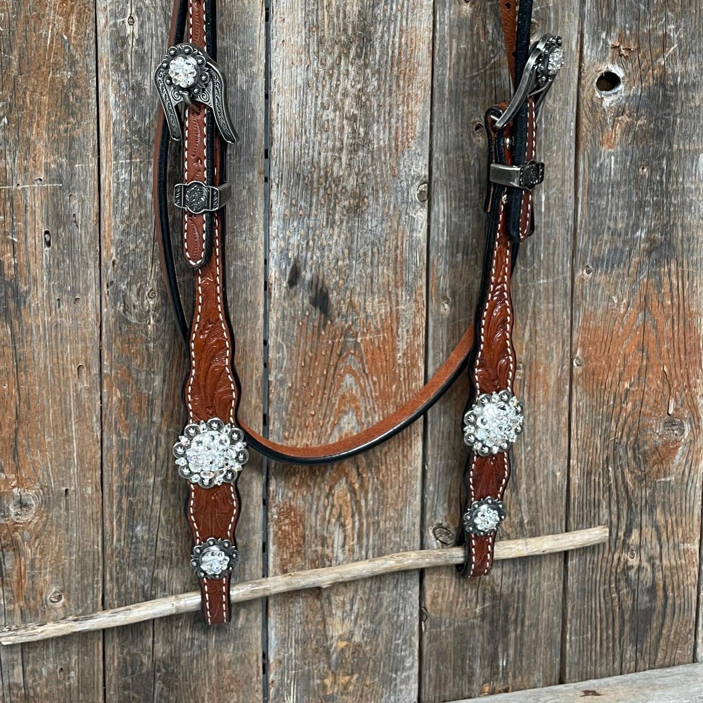 Medium Oil Floral Scalloped Clear Browband / One Ear / Breastcollar Buckstitch Tack Set #BBBC485