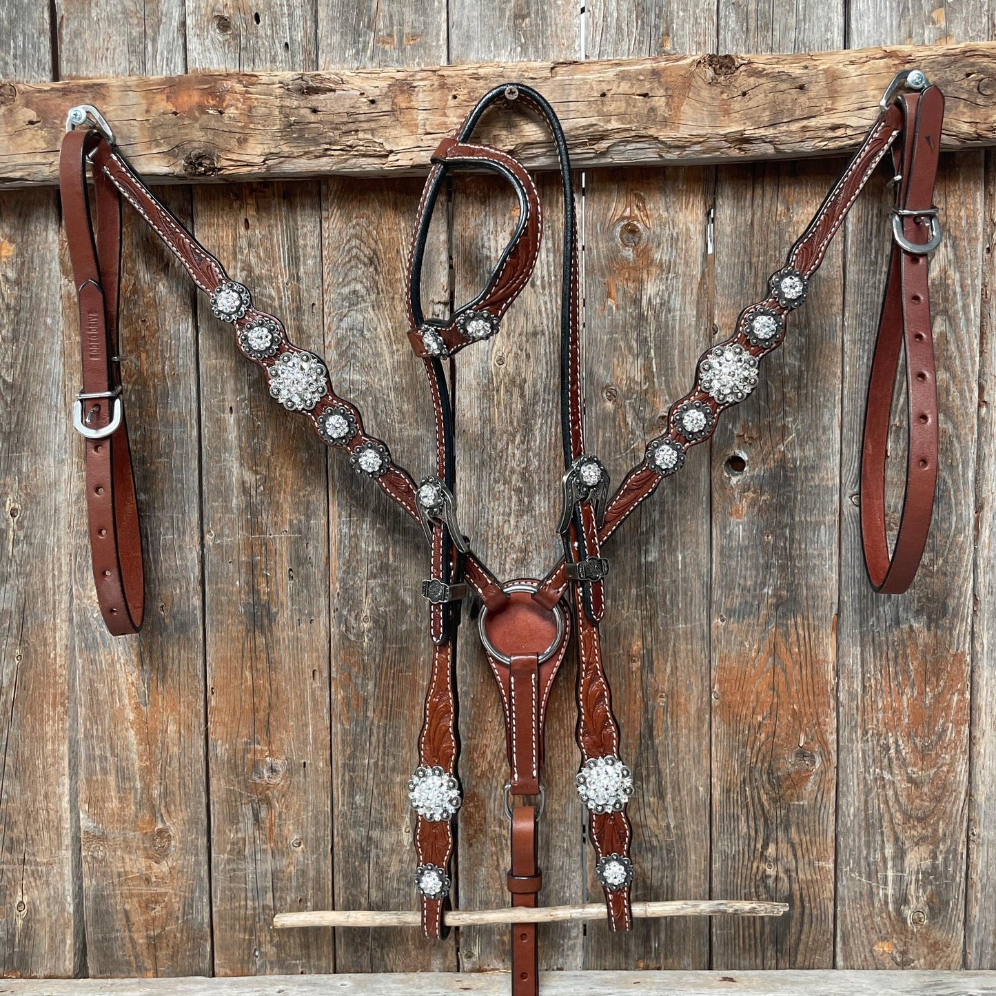 Medium Oil Floral Scalloped Clear Browband / One Ear / Breastcollar Buckstitch Tack Set #BBBC485