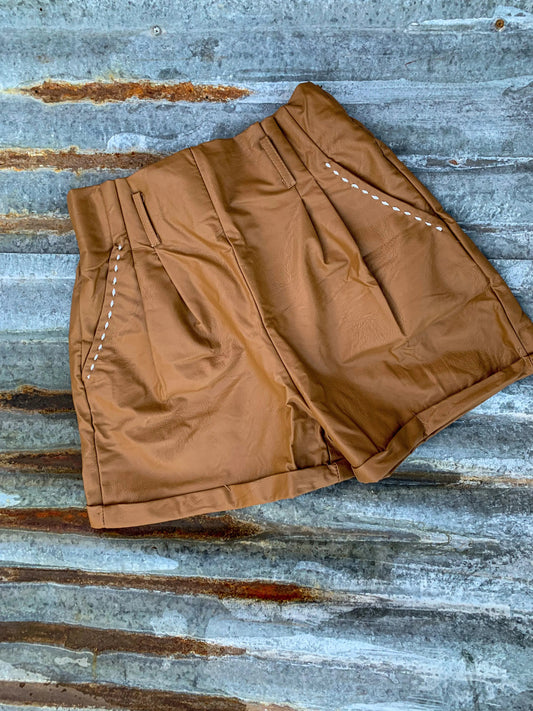Buckstitch Shorts in Tan