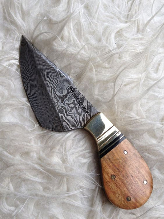 Custom Handmade Damascus Skinning Knife – 3" Blade