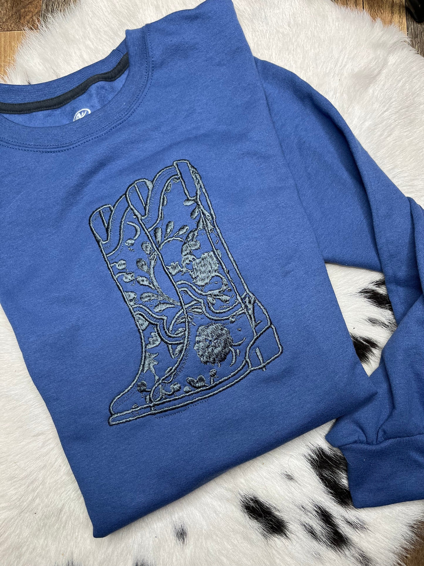 Boots Embroidered Pullover