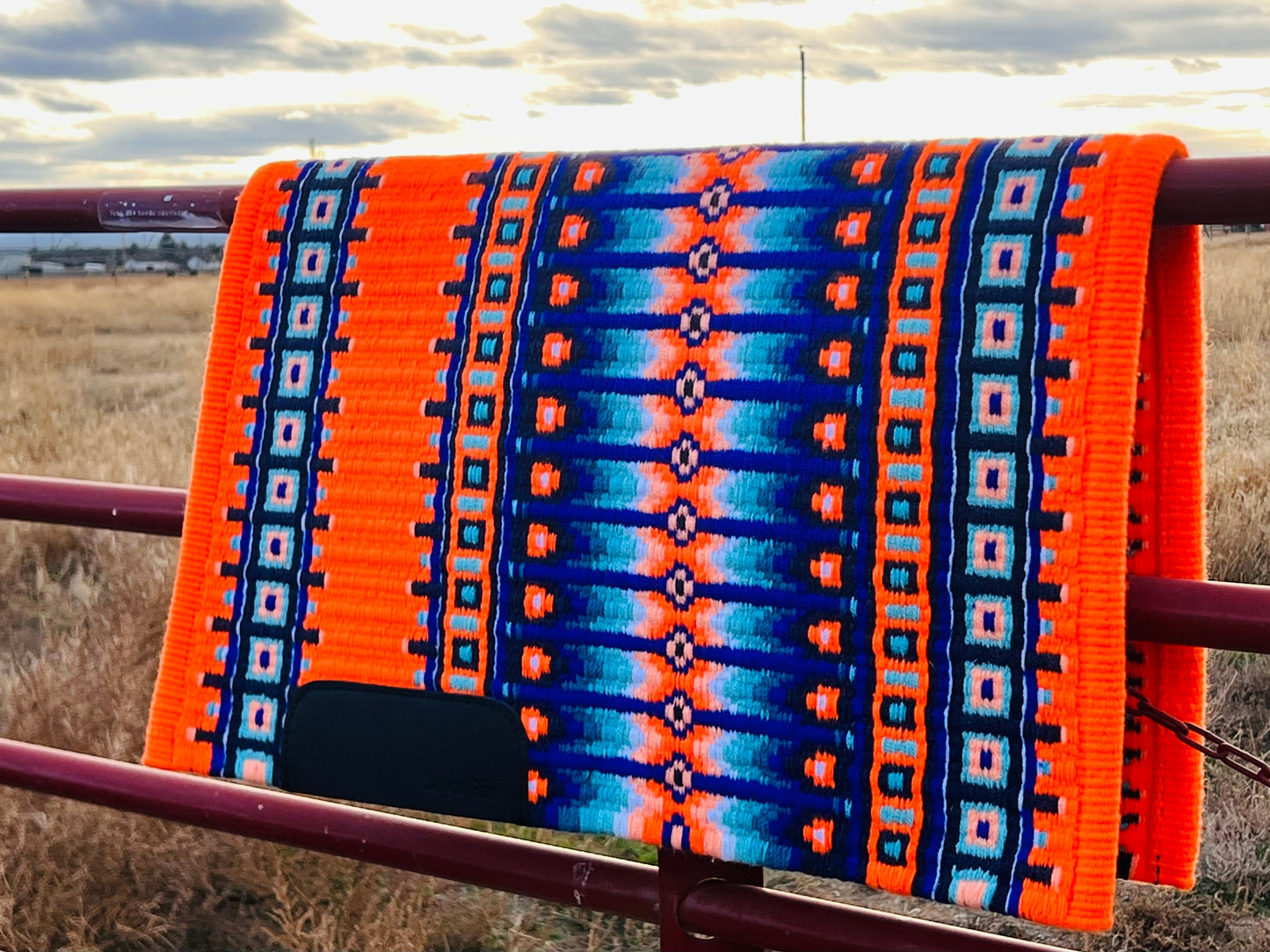 Beautiful oversized show pad 34x42