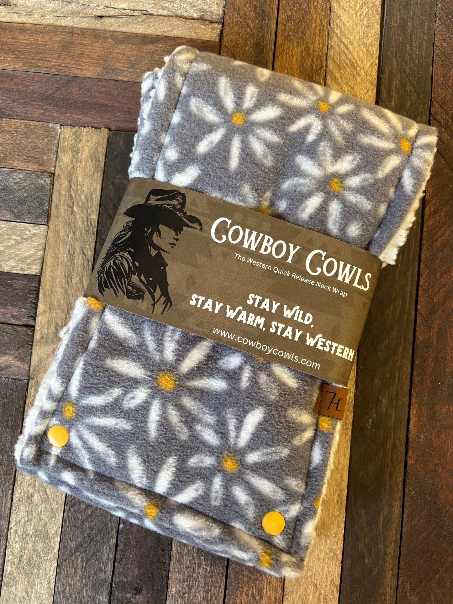 Daisy Cowboy Cowl