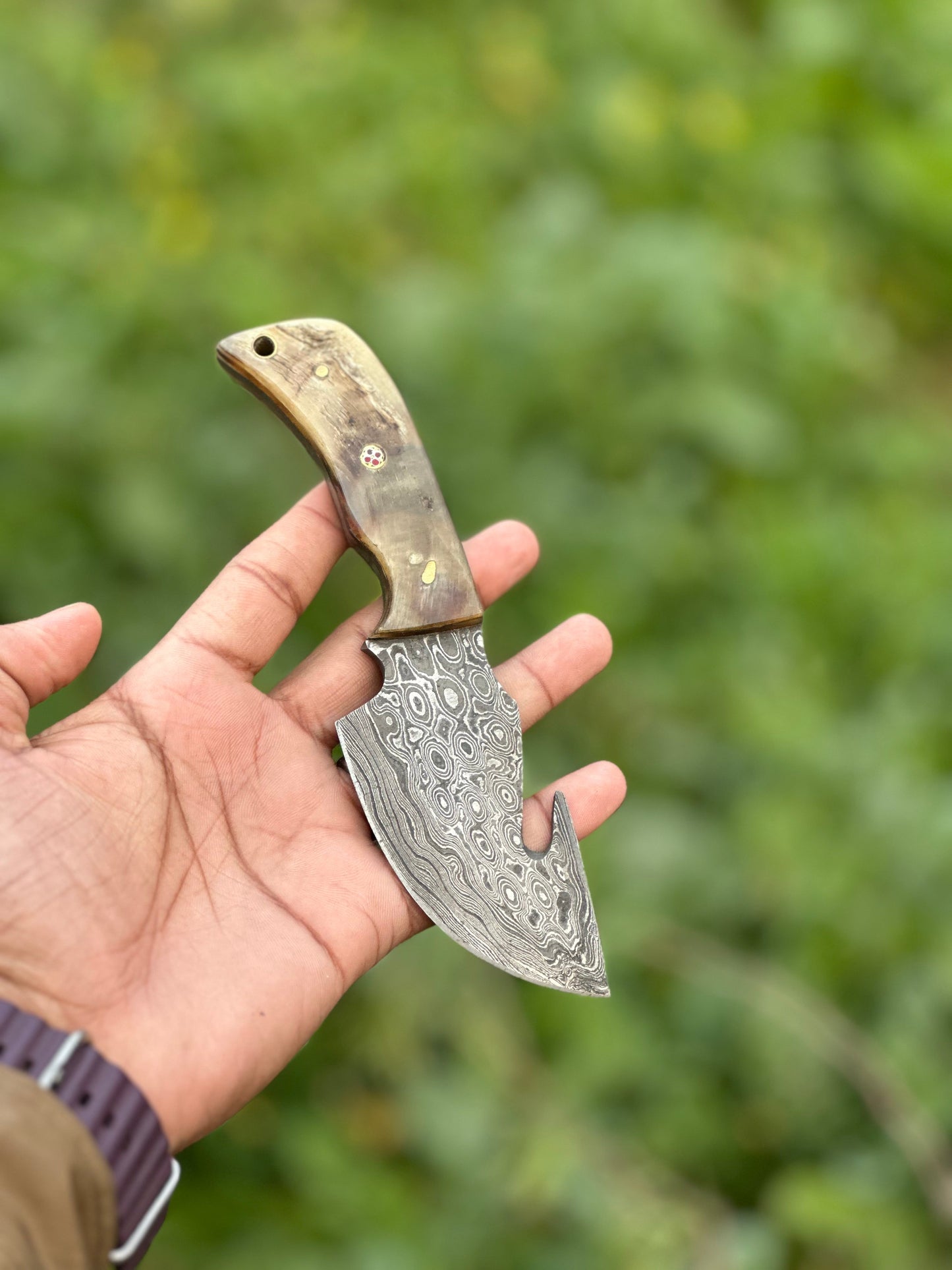 Custom Handmade Damascus Steel Guthook Skinning Knife with Sheep Horn Handle - 7.5” with Leather Sheath