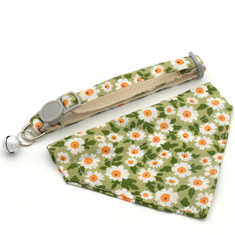 Pet Bandana Pet Collar Daisy Small Floral Sunflower Triangle Scarf for Cats and Dogs