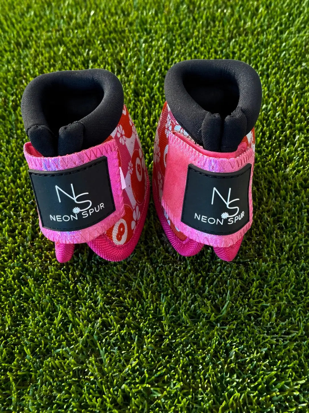 Daisy 8 No-Turn Bell Boots
