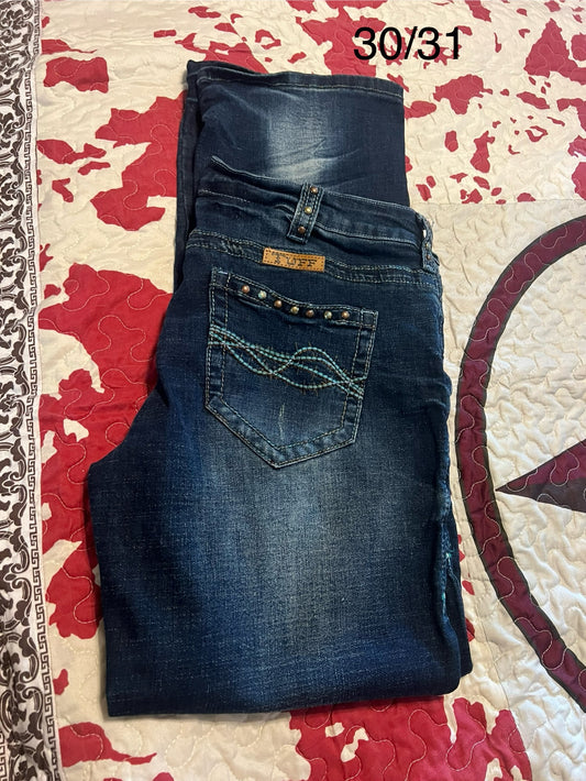 Copper Studs Turquoise  barbwire Cowgirl Tuff Jeans 30/31 gently used