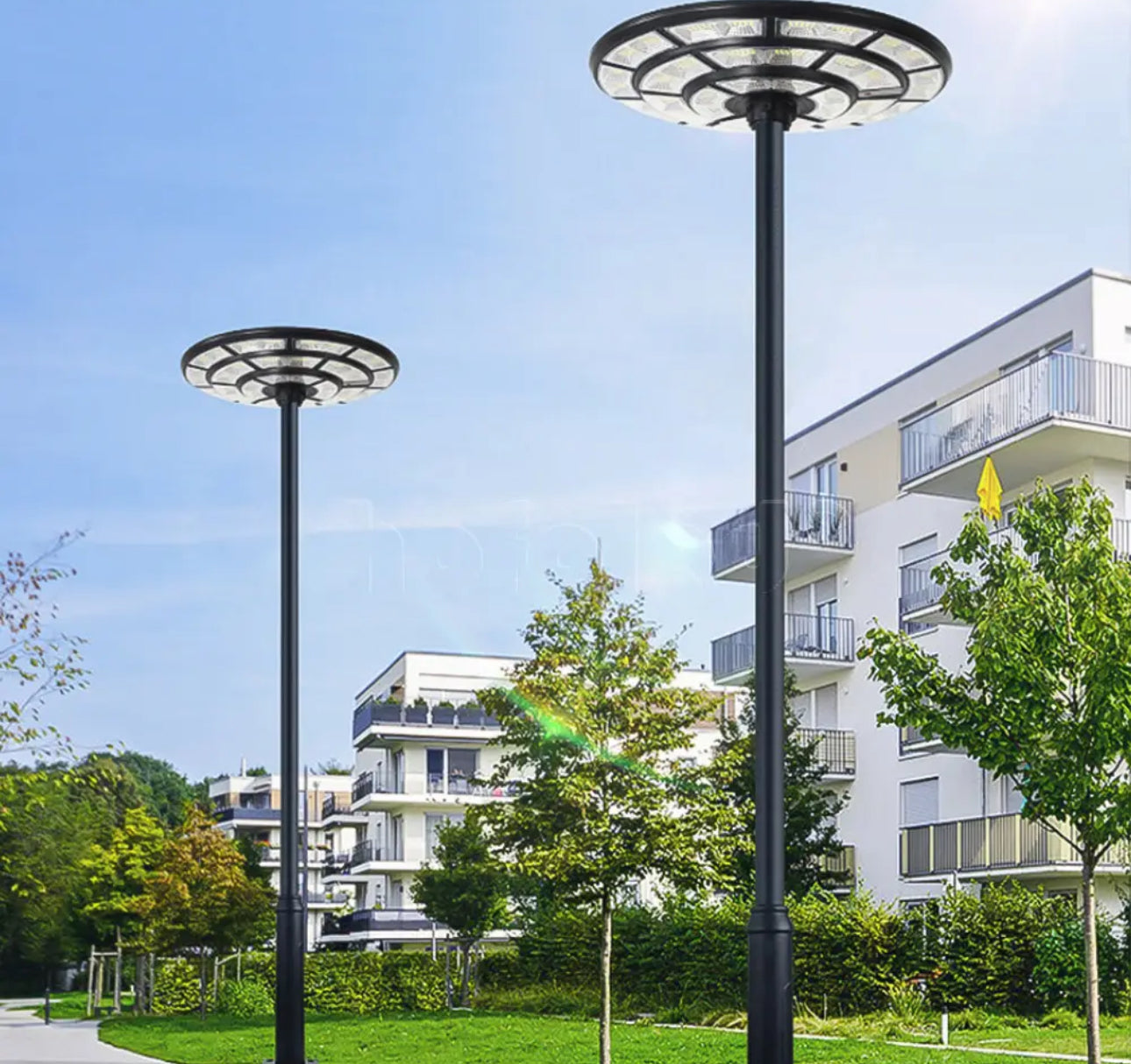 2500W Solar Outdoor Light Round 360° Wide Angle UFO Garden Pole And Wall Street Lights with Remote