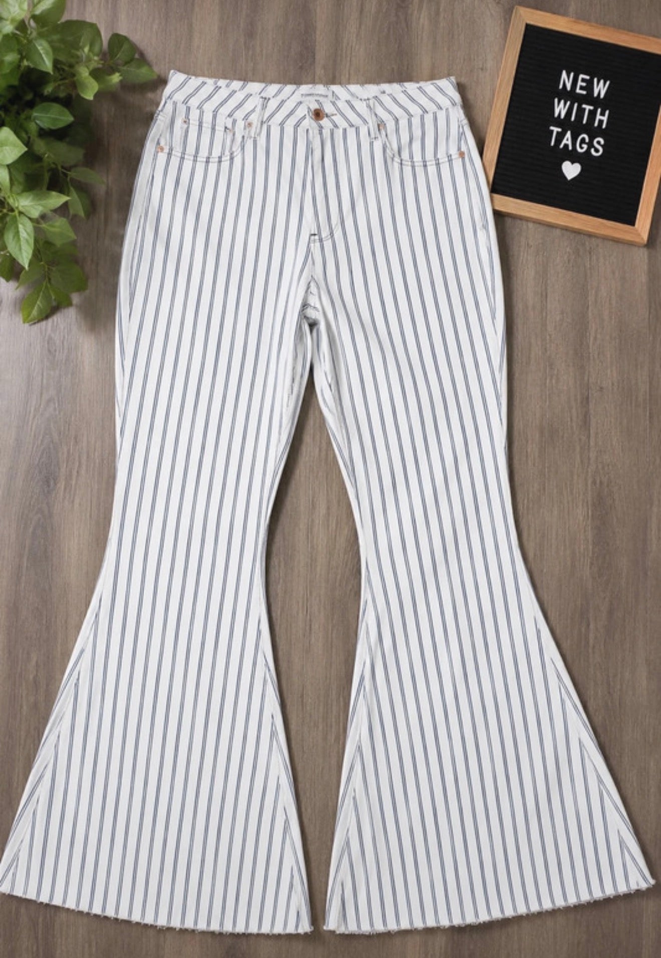 Judy Blue Pinstripe White/Blue Flare