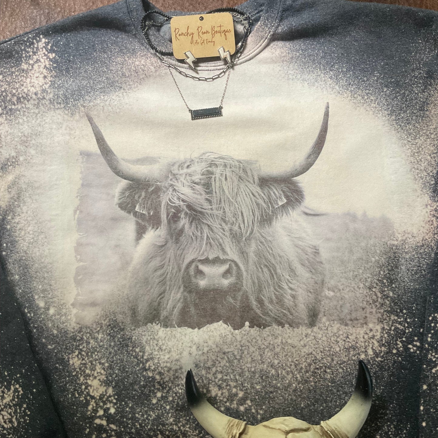 Highland Cow Graphic Sweatshirt