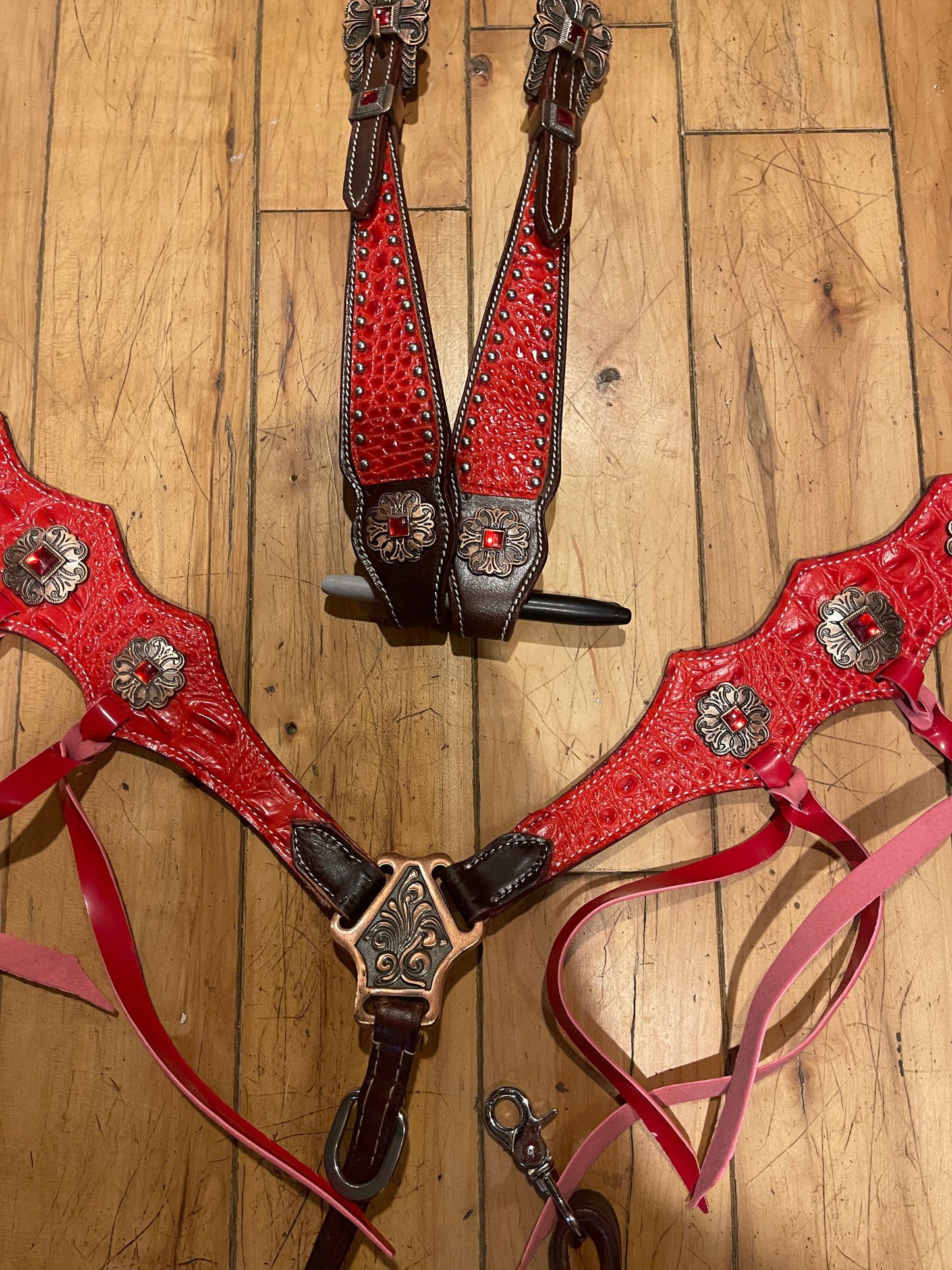 Red Fringe Western Tack Set (BHT039)