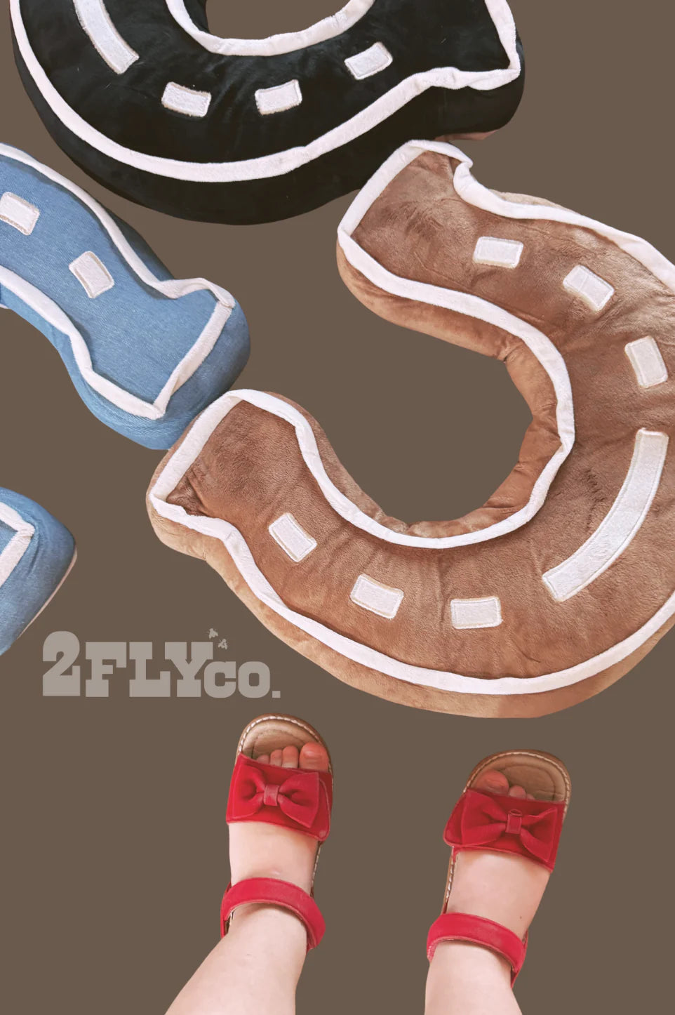 Lucky U Pillow * Saddle