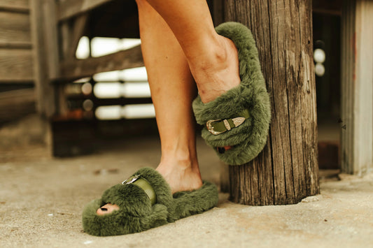 Home Buckles Slippers *Cacti