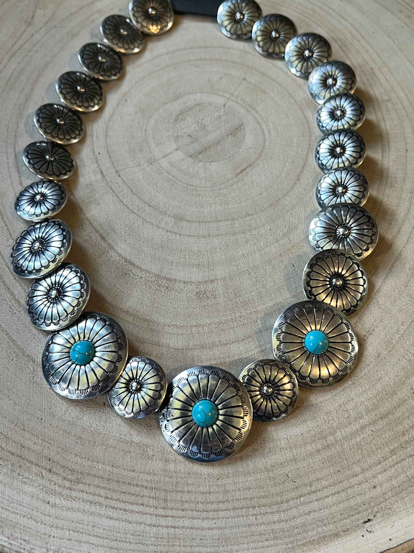 Western Overlapping Concho Necklace with Faux Turquoise — 18 Inch Southwestern Statement