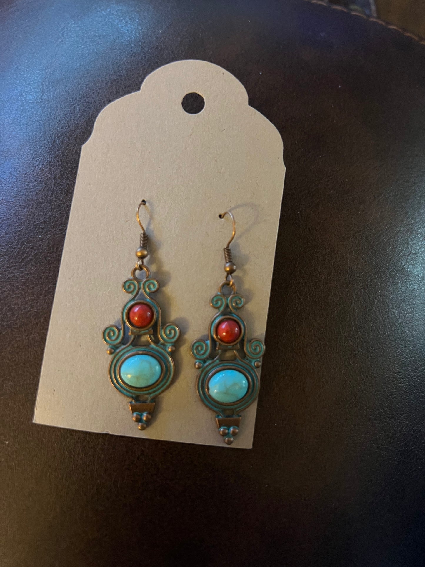Earrings l