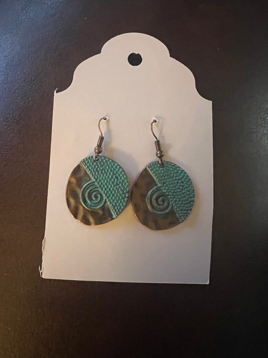 Earrings h