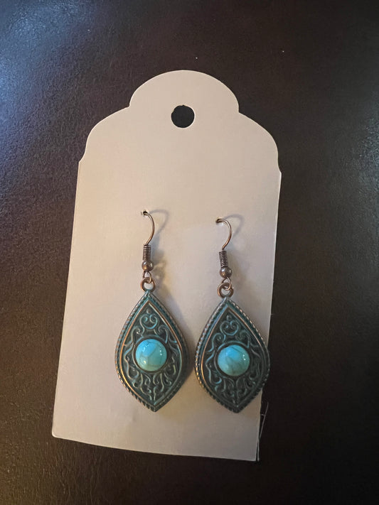 Earrings g
