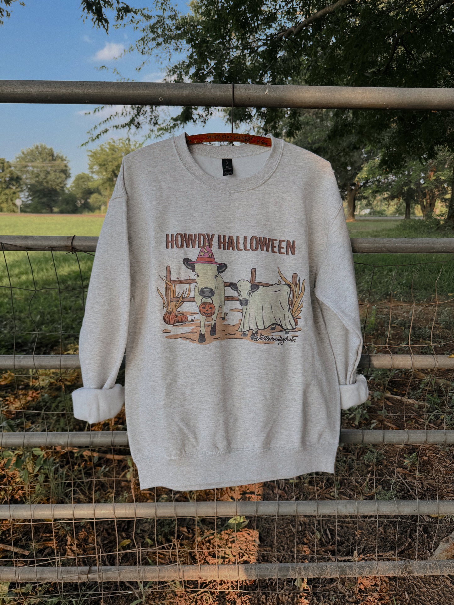 HOWDY HALLOWEEN COWS