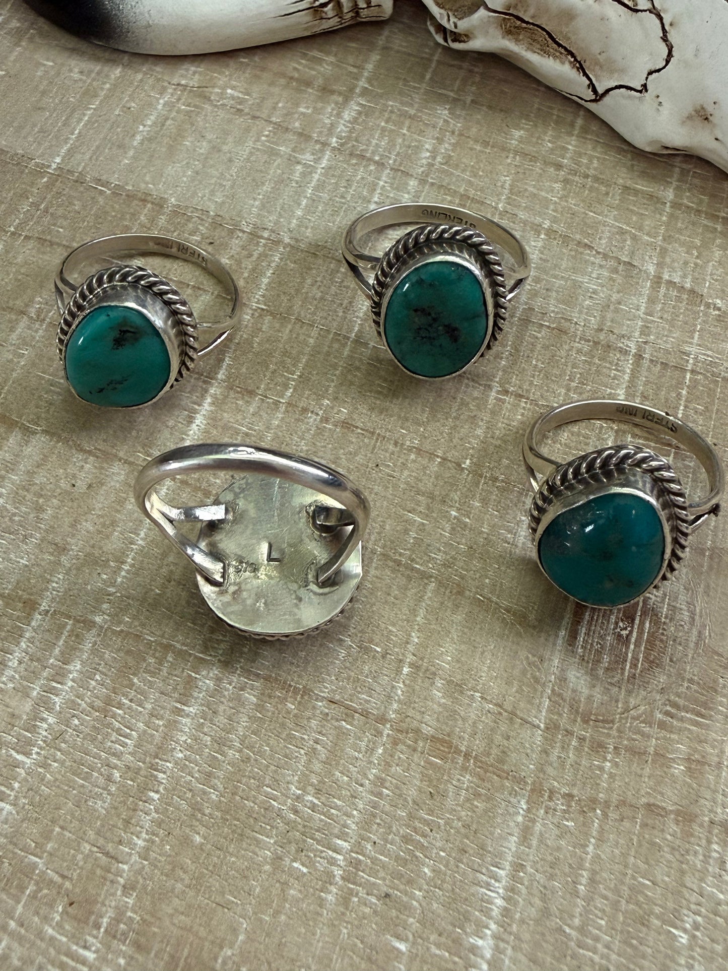 LETRICIA LARGO WHITE WATER TURQUOISE RING