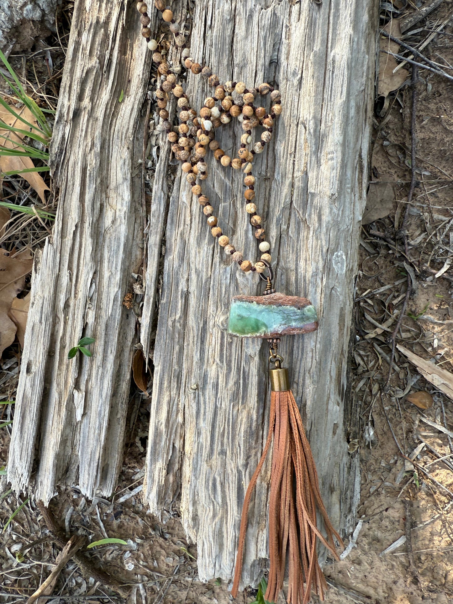 Chrysoprase Verde and Sandstone necklace
