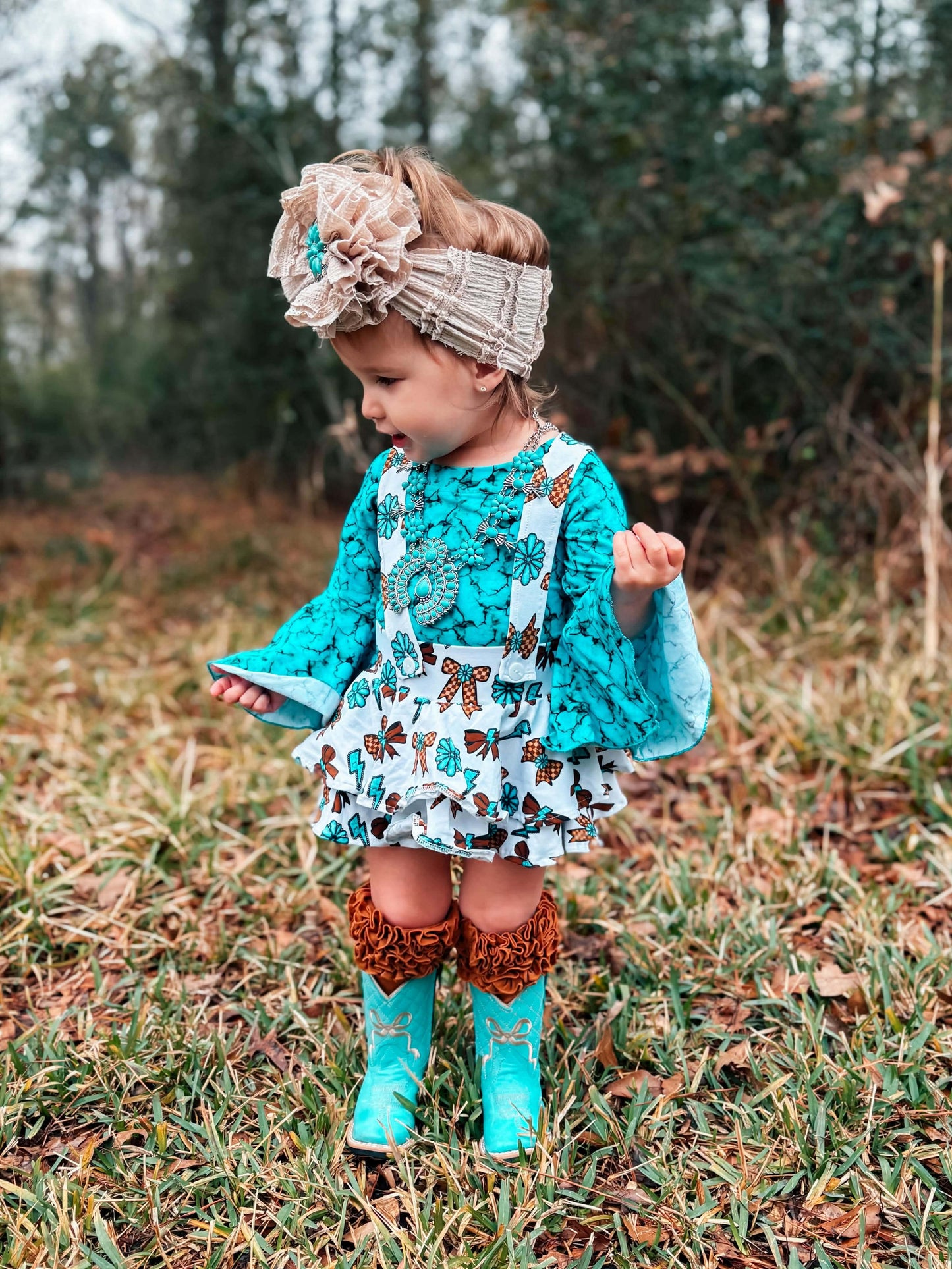 Turquoise Slab Bell Sleeve Leo/Top