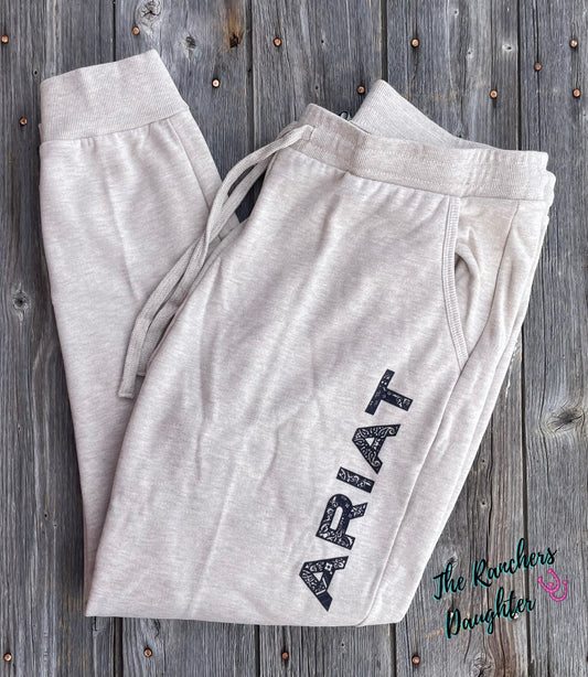Ariat Women’s Oatmeal Heather Logo Jogger