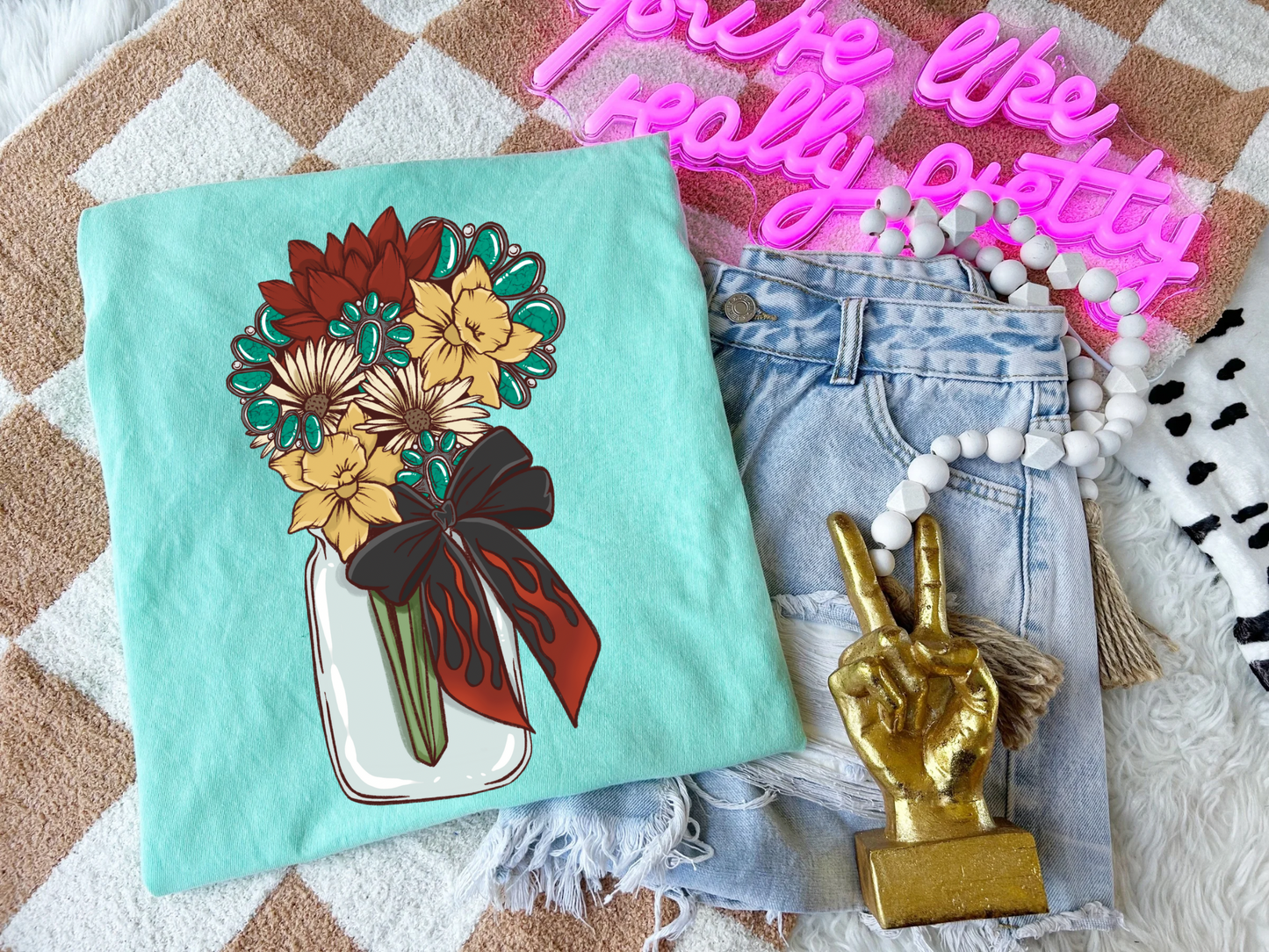 Yallternative Bouquet tee